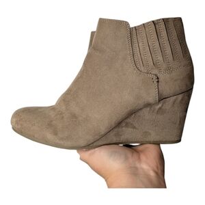Taupe Faux Suede Wedge Ankle Booties Size 11 Elastic Gussets